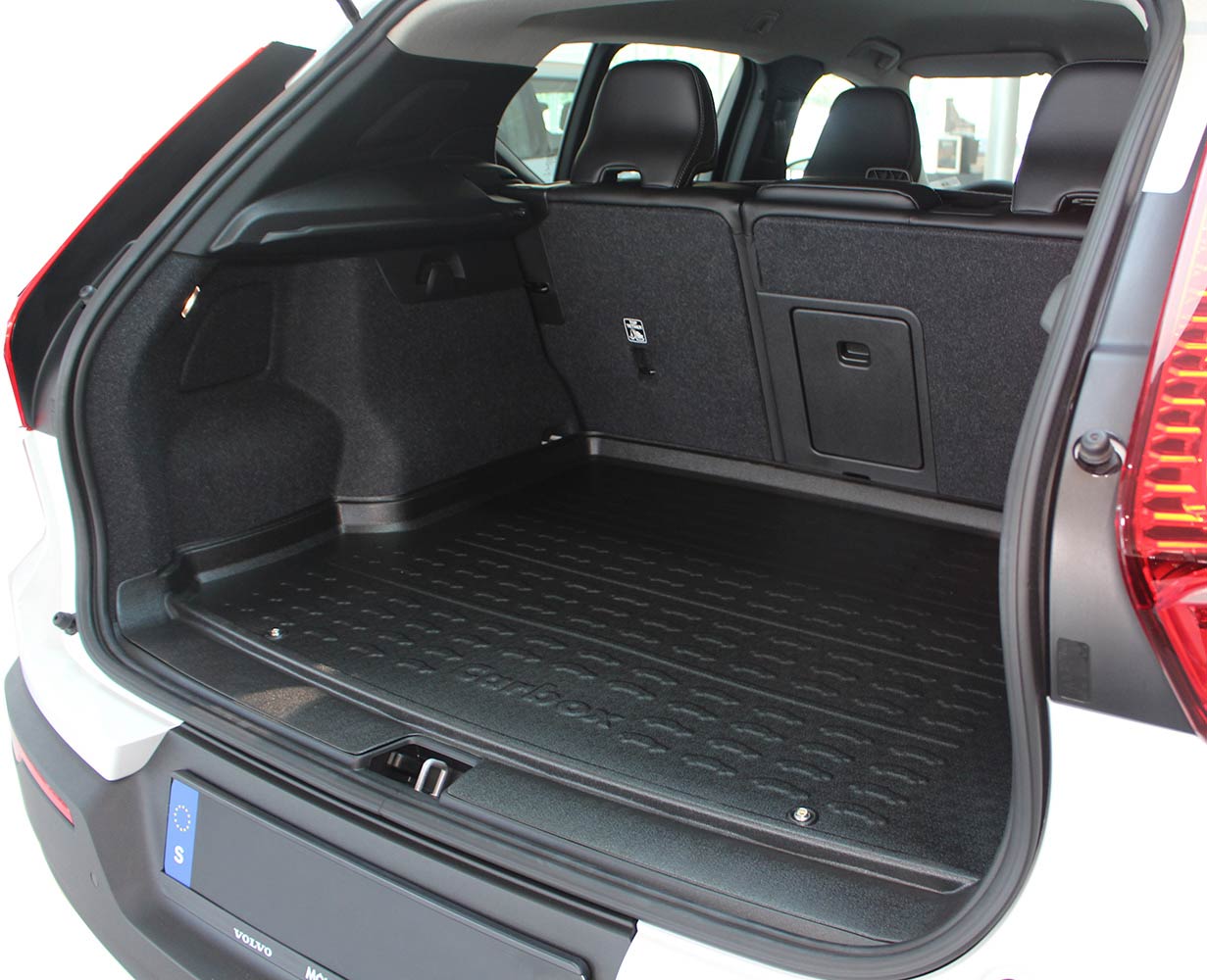 Carbox Kofferraumschale Form im Fahrzeug